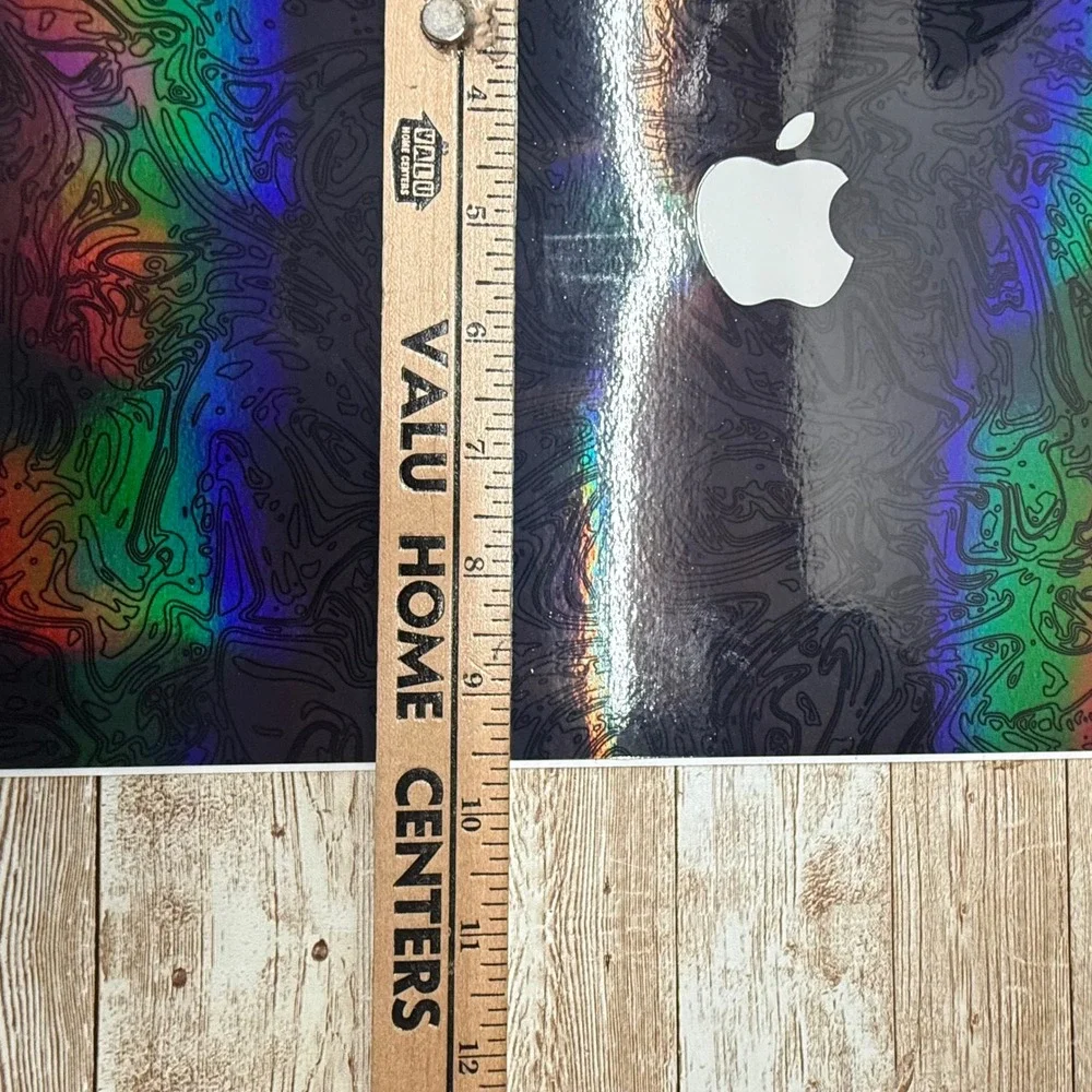 Dbrand Apple 16